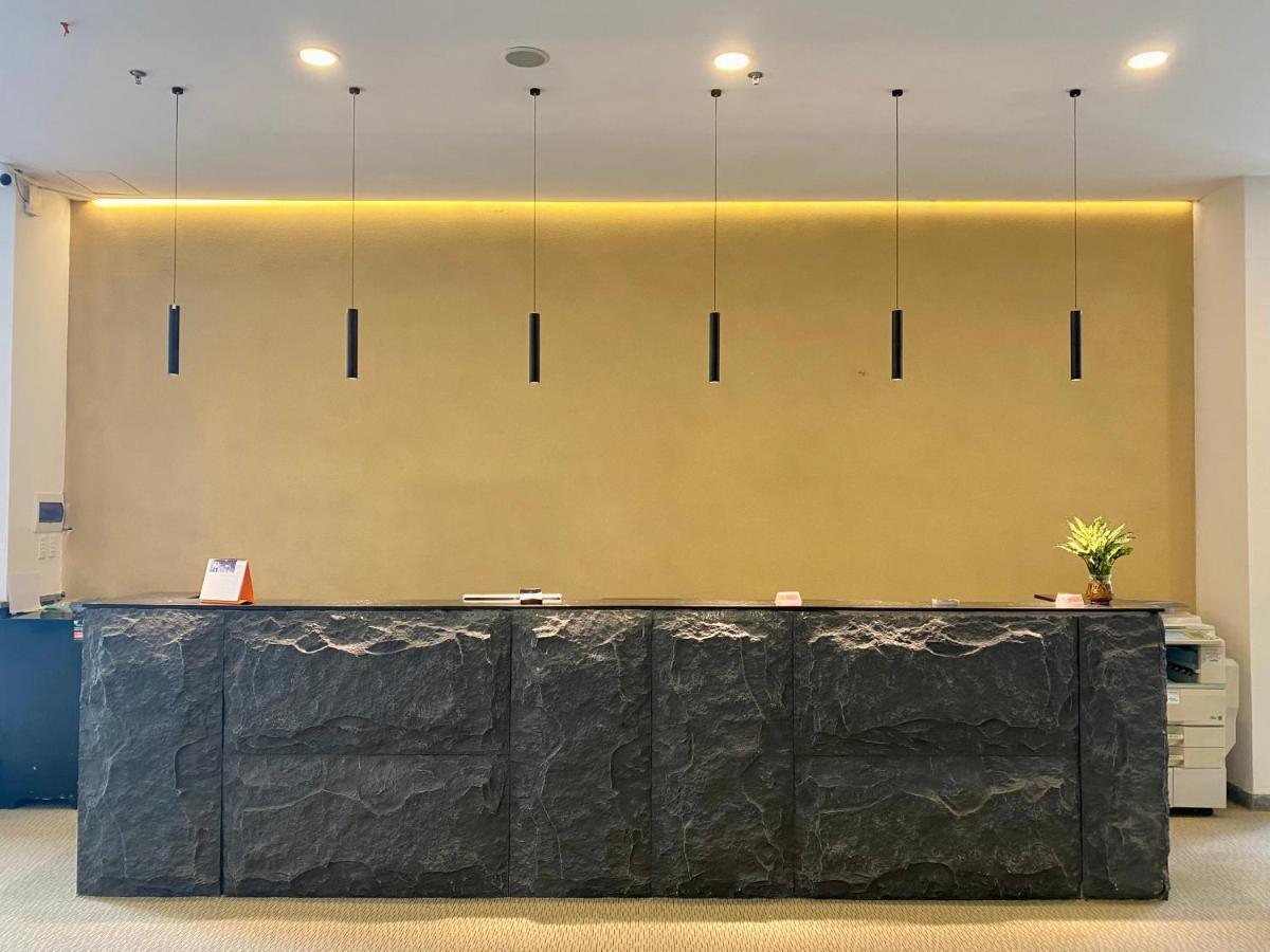The Arrivals - Cozy Hotel - Pool & Skybar - Sgcenter โฮจิมินห์ซิตี้ ภายนอก รูปภาพ